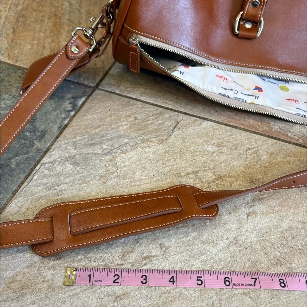 Barrington cognac brown customized duffle bag with strap 24 inches Excellent